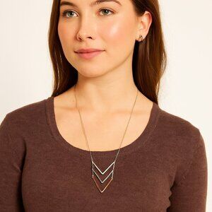 NWT American Eagle Outfitters Arrow Gold Rhinestone Necklace